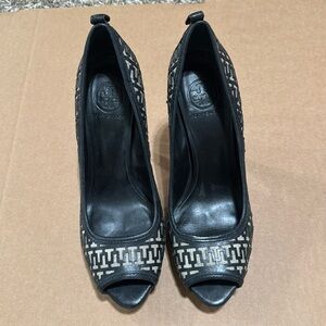 Tory Burch Monogram Peep-Toe Heels – Women’s Size 10.5